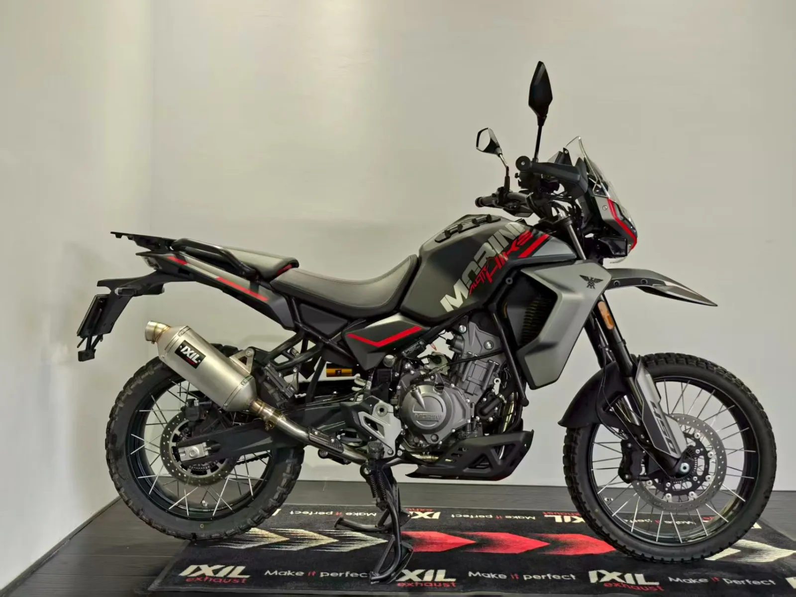 IXIL Exhaust for MotoMorini ALLTRHIKE 450